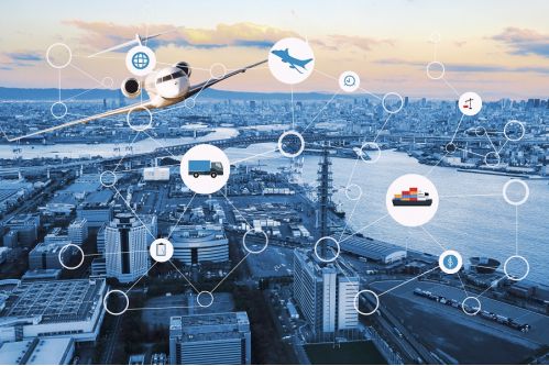 郭臺銘不狂了 攜46臺光刻機全力支持華為,網友 這次打算待多久